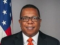 Brian Nichols sustituirá por dos meses a Encargada de Negocios de embajada americana