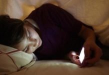 Razones poderosas para apagar su teléfono diariamente a las 10:00 p.m.