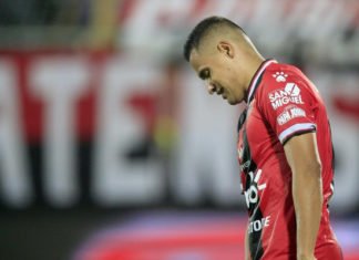 ¡POLEMICA! El hondureño Roger Rojas es acusado de “racismo” en Costa Rica