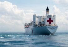 Listo el buque hospital USNS Comfort (T-AH 20) de la Armada de los Estados Unidos que viene al pais