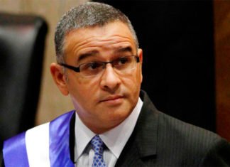 Ordenan detención de expresidente salvadoreño Funes por nuevos delitos