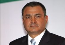 Arrestan a exfuncionario de Felipe Calderón por nexos con Cártel de Sinaloa; sería procesado en Corte donde juzgaron a “El Chapo”