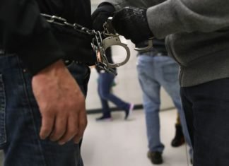 Juez nombrado por Trump vota favor de inmigrantes detenidos por ICE Corte brinda esperanza a cientos de inmigrantes detenidos por ICE