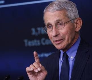 El epidemiólogo de la Casa Blanca, Anthony Fauci, entró en cuarentena por un posible contacto con un caso de coronavirus
