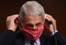 ¿Es necesario cubrirse los ojos para protegerse contra el coronavirus? Anthony Fauci habló al respecto