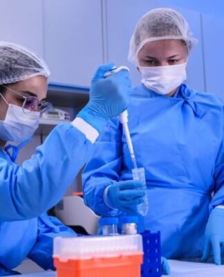 IHSS no vacunará a los diputados porque no son cotizantes