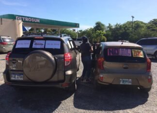 Pobladores de Roatán protestan contra Zedes por su ilegalidad y falta de amor