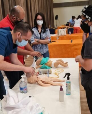 Personal de Salud recibe capacitación de UNFPA y MSF para reducir mortalidad de bebés y mujeres embarazadas