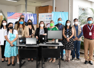 Gobierno de los EE. UU. dona 358,020 vacunas Pfizer y equipo de computación