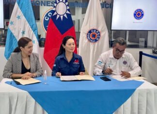 Taiwán entrega $500 mil dólares para damnificados por inundaciones